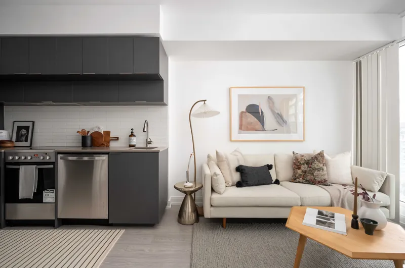 Photo 4 of 181 Dundas St E, Unit 1115, 1 bed + den condo in Moss Park, Toronto